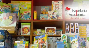 Material didático e educativo colorido